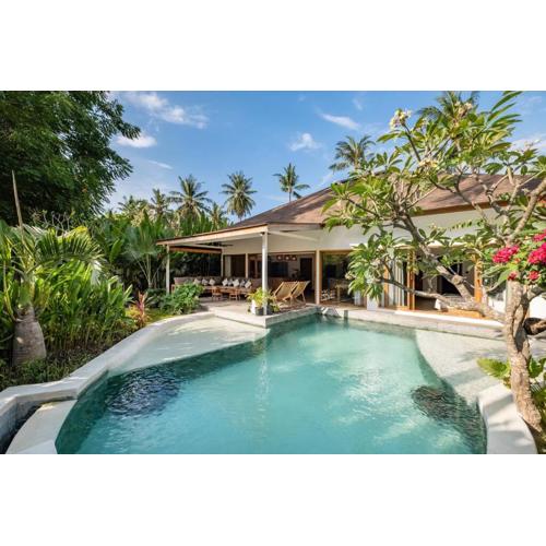 Designer NEW 3BDR - Lush Garden+Pool