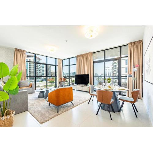 Designer's Finishing - Rooftop Pools - Modern Oasis - Family Heaven - Full Canal Views - Sunset Raha Views - 2 min walk from Space42 Arena