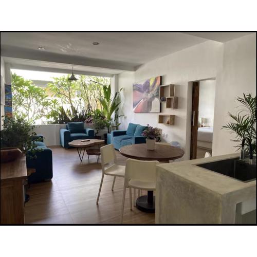 Devi's Seminyak Beach Apartment