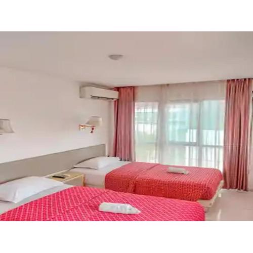 Dewarna Hotel Arifin