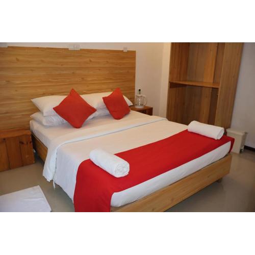 Dhontakuru Guest House