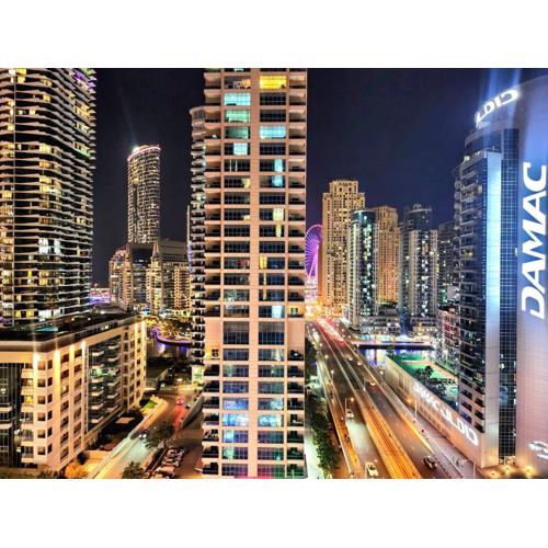 Diamond Marina inn - Offers Stunning 2-Bedroom Apartment 5 Min walking Distance Marina JBR Beach, Metro And Marina Walk