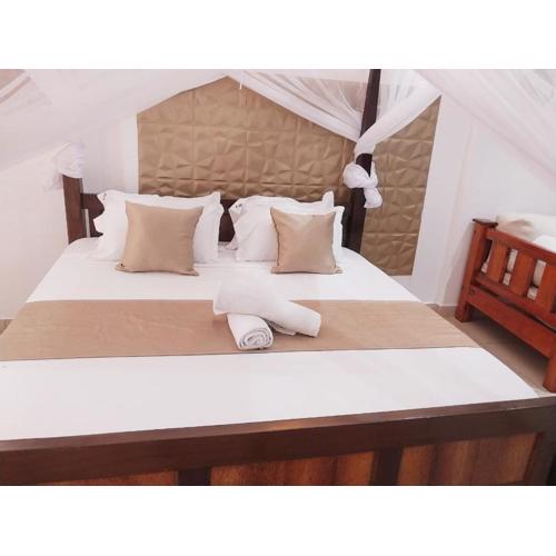 Diani Studio with 3 Pools & Balcony