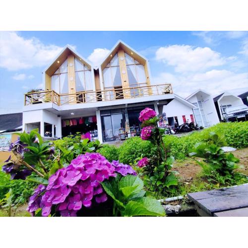 Dieng Hebat Villa & Glamping