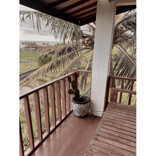 Dikaloha Surfschool and Stay