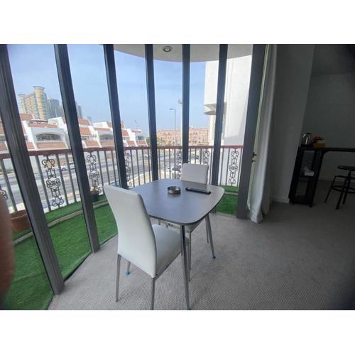 Dinar - cozy master bedroom