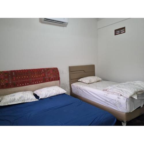 Diyan Padhang Homestay Kamar 6