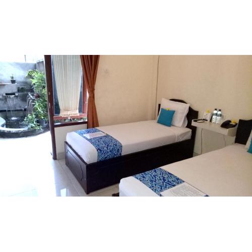 Djembank Hotel & Restaurant