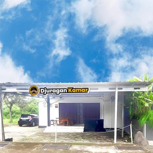 Djuragan Kamar Halona