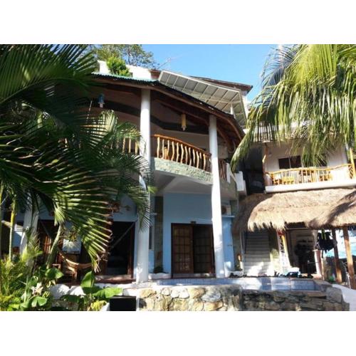 Dolphinbay Beachfront & Dive Resort