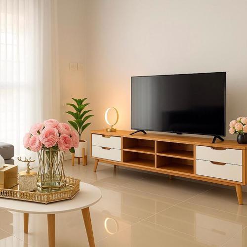 Domi Townhouse in DMK and Impact