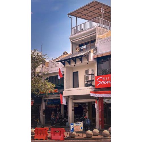 Dosare Capsule Hotel