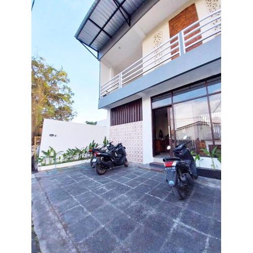 Double D Guesthouse and Villa