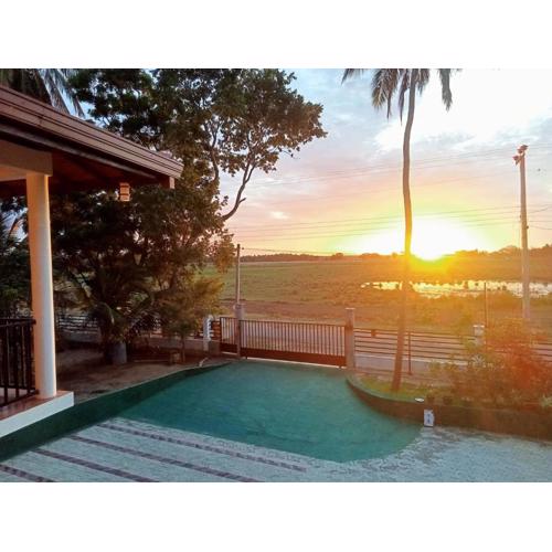 Double Lake View Tissa & Safari