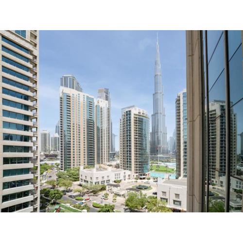 Downtown 1 Bed - Burj Khalifa Balcony View