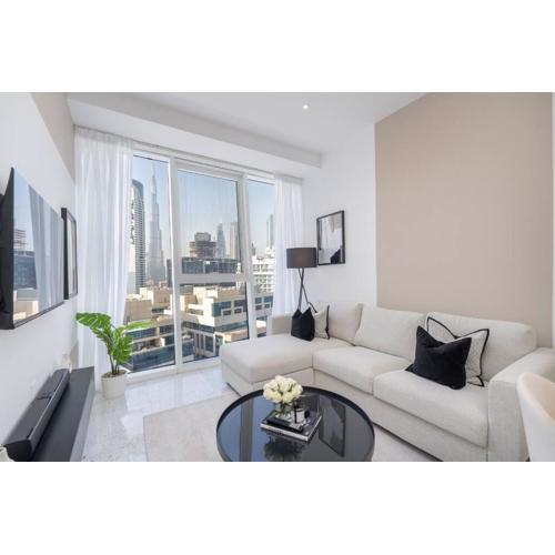 DownTown, Amazing Burj Khalifa and Skyline Views