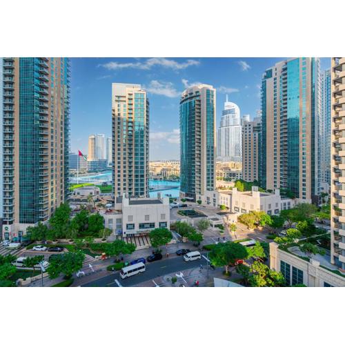 Downtown Dubai - 2 Bed 3 Bath Flat - Views of the Burj & Fountains