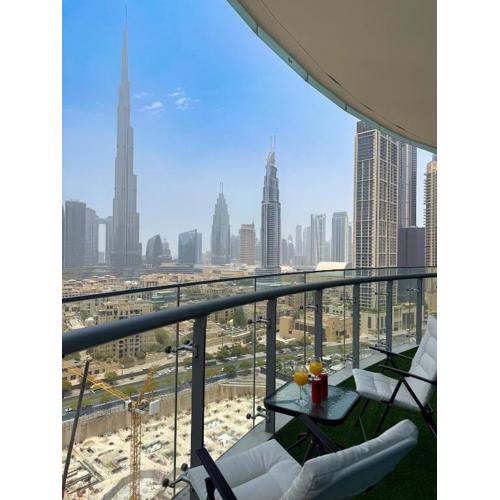 Downtown Escape 2BR with Full BurjKhalifa Panorama