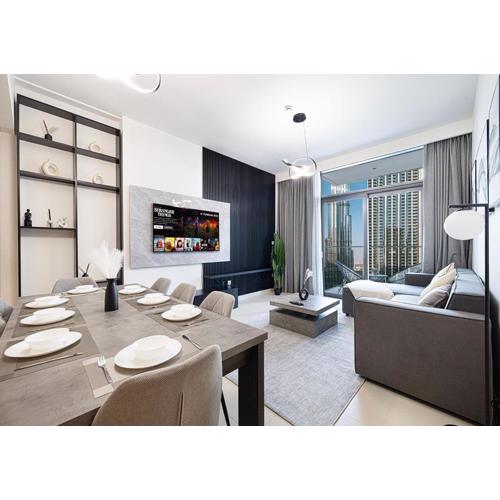 Downtown Luxe, steps to Burj Khalifa 4BDR