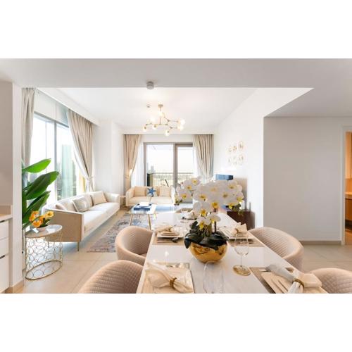 Downtown Views II 2 Bedroom with City Skyline and Sea Views