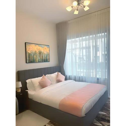 Dream F1 Airport Studio Pool & Gym