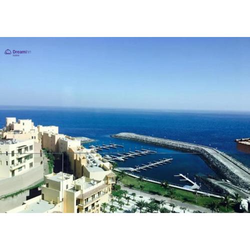 Dream Inn Apartments - Luxury 2 BR Mina Al Fajer - Harbor View - Al Fujairah