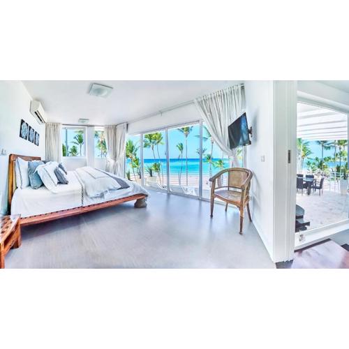 Dream Punta Cana Beachfront Apartment - 4-Bedroom Penthouse with Rooftop BBQ & Ocean Views