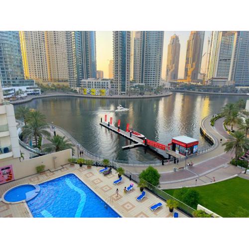 DreamLike Full Pool & Marina View Apartment Dubai