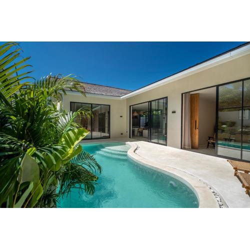 Dreamy 2BR pool villa, steps from Gili Air beach