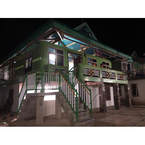 Dua Putri Komodo Homestay