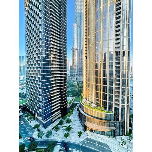 Dubai Downtown Burj Khalifa & Fountains views 10 min walking to Dubai Mall - Stand Point Tower