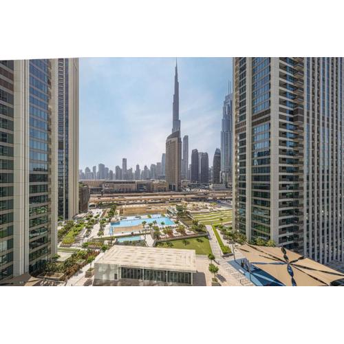 Dubai Mall Connected! AMAZING Burj Khalifa View! Excellent Pool & Gym Access!