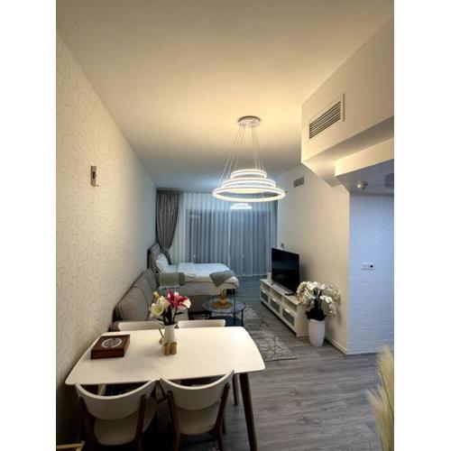 Dubai Marina - Huge Luxury Studio Apartment