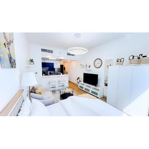 Dubai Marina - Modern Designed - Gorgeous Studio- Close Metro Station