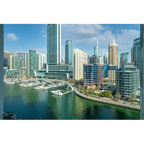 Dubai Marina Royal Premium Serviced Apartments Marina Wharf - KIDS STAY FREE plus free check in 24 hours