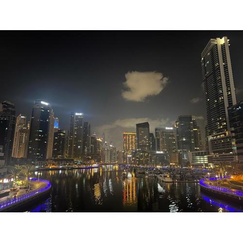 Dubai Marina stay