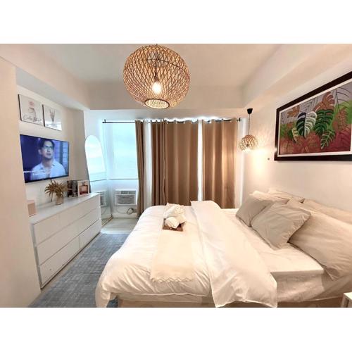 Duke & Dahlia Staycation