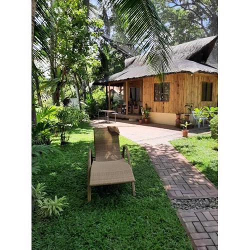 Dumaguete Oasis Bahay Kubo near City Mall and Airport