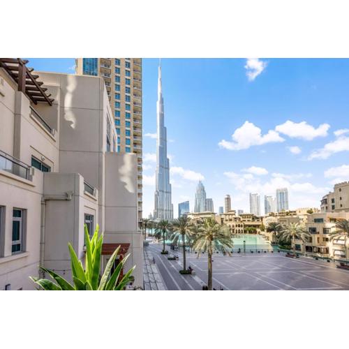 Durrani Homes - Azure 2BR with Burj Khalifa and Fountain View