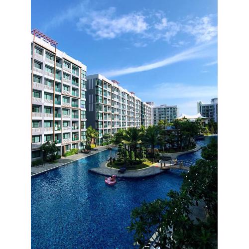 Dusit Grand Park Pool View Room