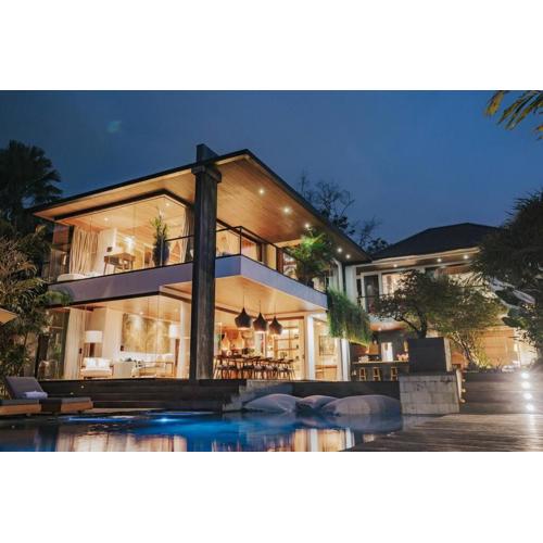Dwa Chandra Full-Service 5BR Villa in Nature Sanctuary