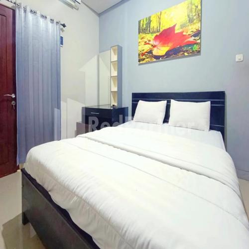 D'Waru Homestay Syariah near Jl Slamet Riyadi Mitra RedDoorz
