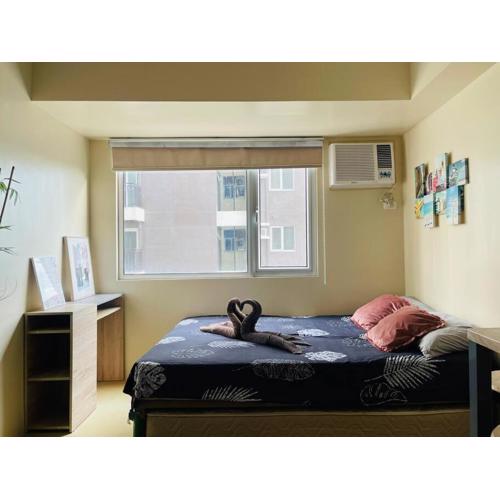 * *E2 Oasis in the City