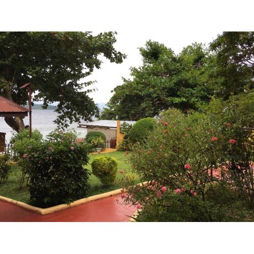 Eagles Nest Beach Resort