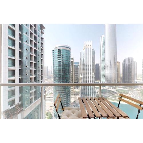 Earthy & Sharp - Studio with Lake View - JLT