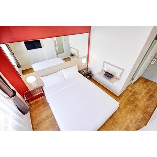 Easy Planet Phuket Patong