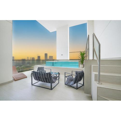 EasyGo- Luxury, Private Pool and Serene Location