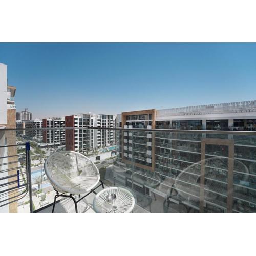 EasyGo-Exquisite STU-View-Azizi Riviera05