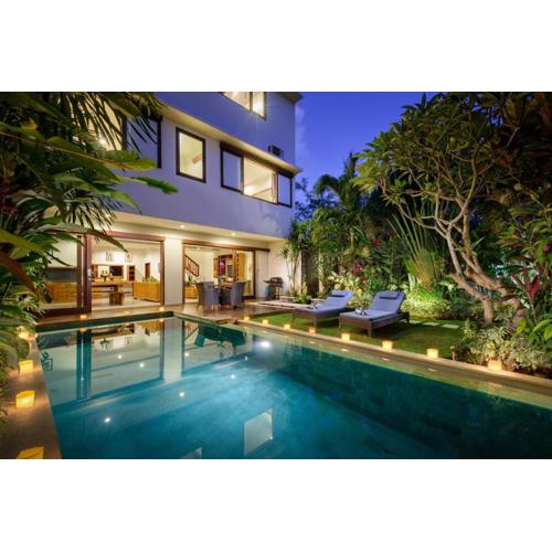 Echo Beach Townhouses