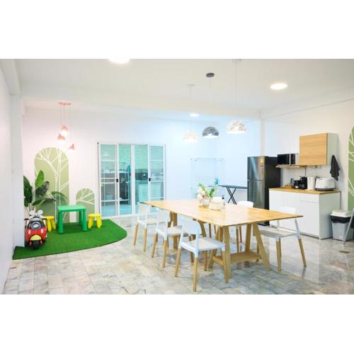 Eco-friendly house near street food quiet area